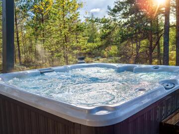 Best Cabins with Hot Tubs in Finland – Ultimate Re...