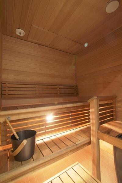 tahko-spa-suites-red-18-52439-5