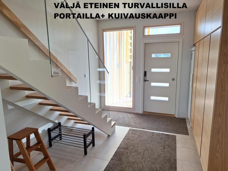 villa-rantahelmi-b2-ulkoporealtaalla-52806-29