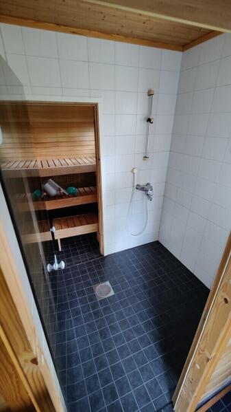 kolmen-makuuhuoneen-moekki-53273-11