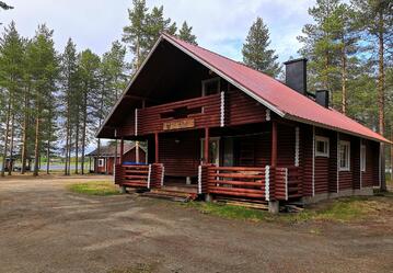 hirsimoekki-kitisen-rannalla-53696-1