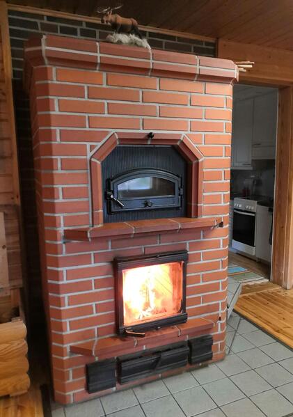 hirsimoekki-kitisen-rannalla-53696-2