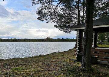 hirsimoekki-kitisen-rannalla-53696-3
