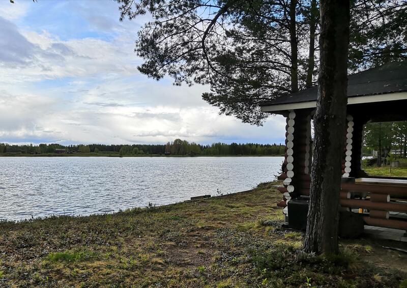 hirsimoekki-kitisen-rannalla-53696-3