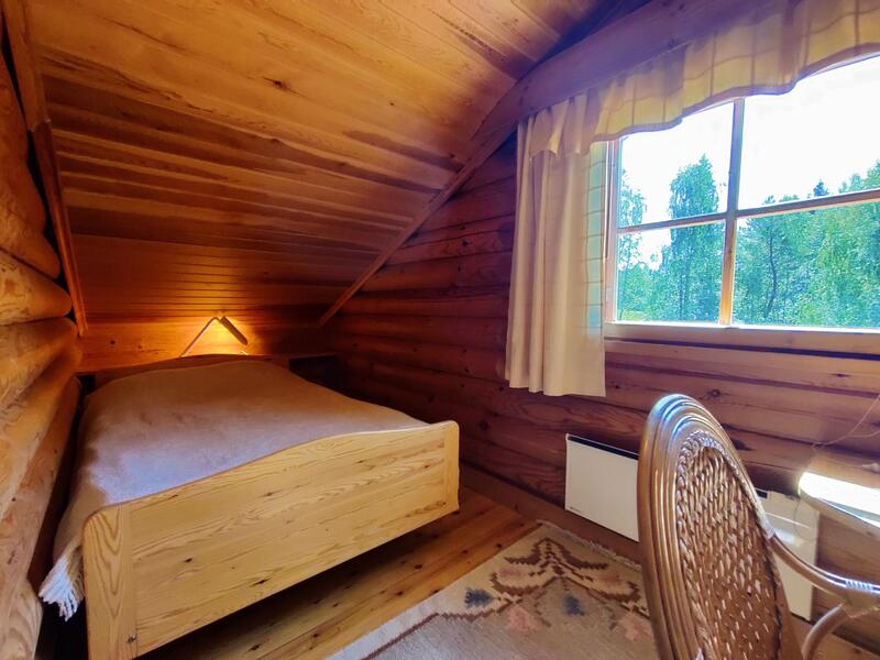 hirsinen-aapishovi-lomapaikka-53928-22