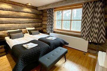 kuukkeli-log-houses-aurora-resort-57029-30