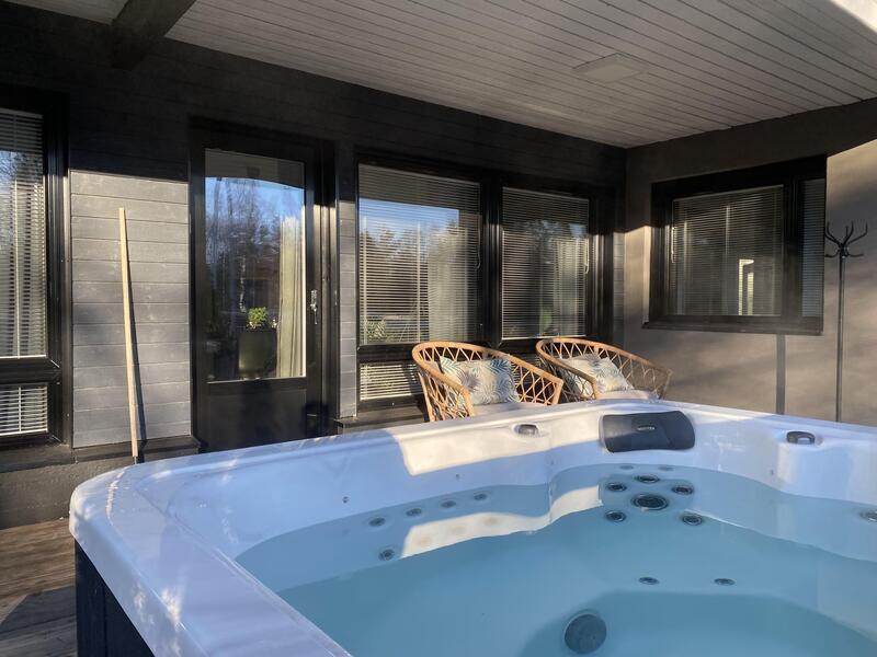 villa-unikko-with-jacuzzi-and-sauna-59083-22