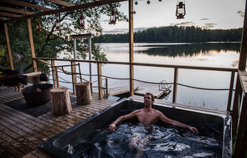 paratiisin-sauna-nuuksiossa-59280-4