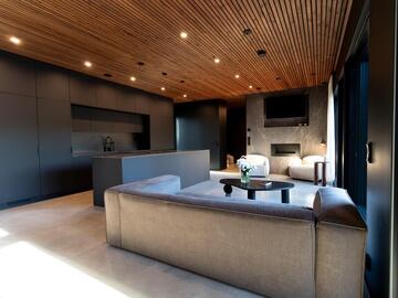VILLA BLACKWOOD