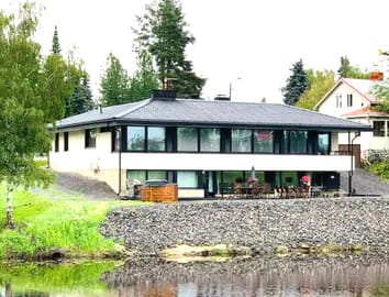 Villa Venetsia tilava huvila Lapualla