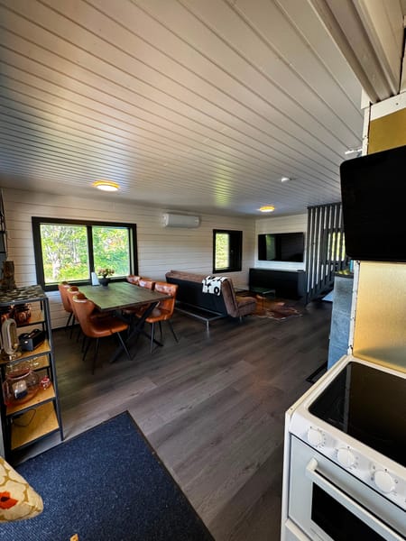 Vuokramökki - Huvila Helmi - 10hlö - Poreet - Sauna | Nettimökki