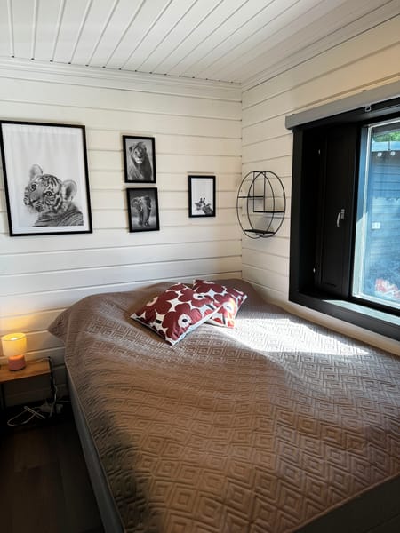 Vuokramökki - Huvila Helmi - 10hlö - Poreet - Sauna | Nettimökki